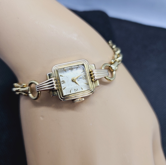 Tudor By Rolex  lady wrist watch 1950's - Picture 3 of 11